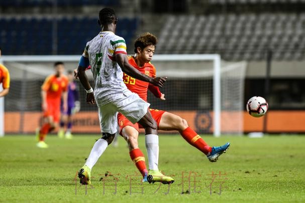 中国队三球战胜马里队 收获“世奥杯”珠海国际足球锦标赛亚军 中国队三球战胜马里队 收获“世奥杯”珠海国际足球锦标赛亚军