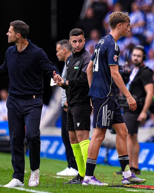 马卡：皇马电视台抨击末轮裁判 称曾对皇马不利